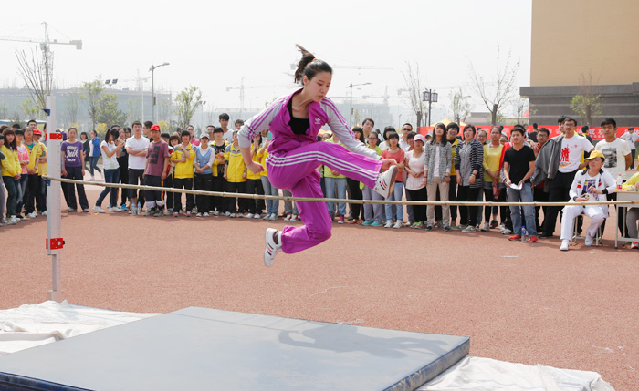 外围买球app十大平台举行2012级新生田径运动会