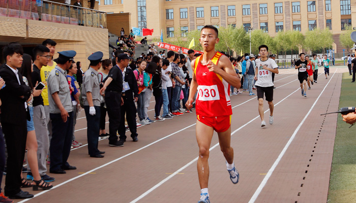 外围买球app十大平台代表队在校2015年田径运动会上获竞技文明双丰收