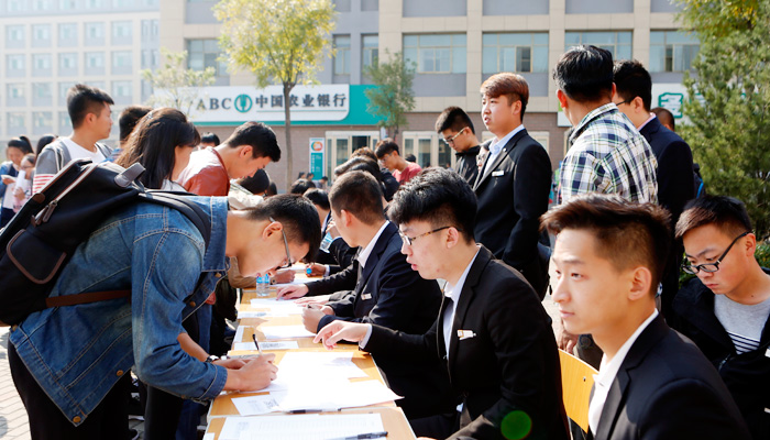 外围买球app十大平台2016年各学生组织、社团纳新工作圆满结束