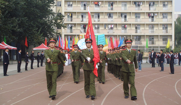 外围买球app十大平台2010级新生田径运动会圆满落幕