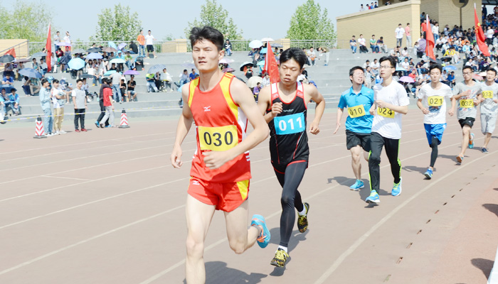 外围买球app十大平台代表团在外围买球app十大平台2016年学生田径运动会上再创佳绩