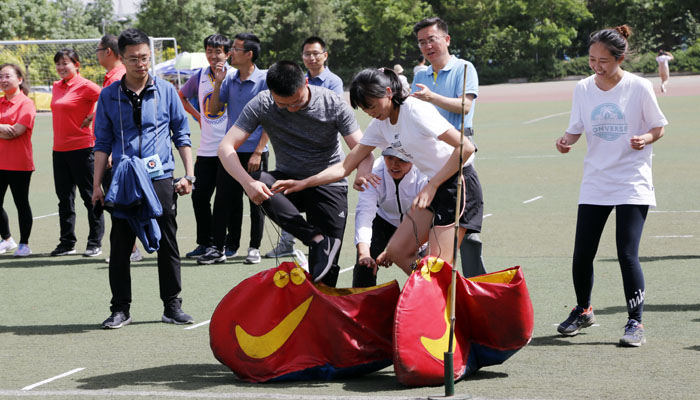 外围买球app十大平台教职工代表团在校2019年教职工运动会中再创佳绩